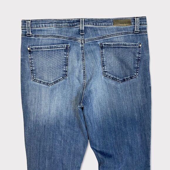DKNY JEANS | Blue Jeans size 14x30 - Picture 5 of 7